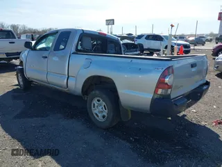 2010 Toyota Tacoma z VIN 5TETX4CNXAZ723380, wystawiony jako IAAI lot #41771322 z przebiegiem Nie podano mil oraz . Historia ofert i sprzedaży dostępna na DreamBid. Obrazek 3.