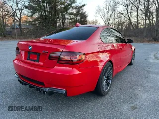 2011 BMW M3 z VIN WBSKG9C52BE368646, wystawiony jako Copart lot #58333795 z przebiegiem 201 163 mil mil oraz Tytuł czysty. Historia ofert i sprzedaży dostępna na DreamBid. Obrazek 4.