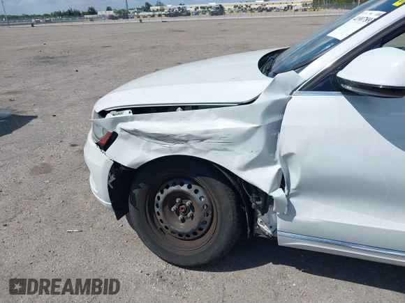 2015 Audi Q5 Premium Plus with VIN WA1LFAFP9FA116669, listed as a IAAI auction lot 41907893 with 115,638 mi miles and . Bid and sale history available at DreamBid. Image 6.