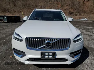 2023 Volvo XC90 Plus with VIN YV4062PNXP1980902, listed as a Copart auction lot 49292455 with 18,939 mi miles and Salvage Title. Bid and sale history available at carsss.com. Image 5.