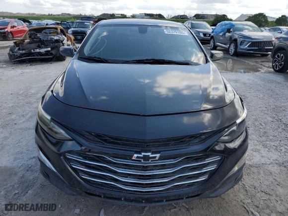 2020 Chevrolet Malibu RS with VIN 1G1ZG5ST9LF096082, listed as a Copart auction lot 52370165 with 57,365 mi miles and Clean Title. Bid and sale history available at carsss.com. Image 5.