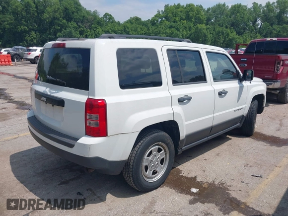 2013 Jeep Patriot Sport z VIN 1C4NJPBBXDD192665, wystawiony jako IAAI lot #42422413 z przebiegiem 87 312 mil mil oraz . Historia ofert i sprzedaży dostępna na DreamBid. Obrazek 4.