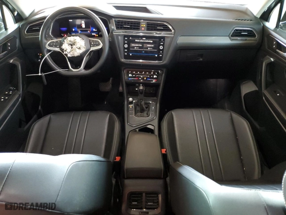 2023 Volkswagen Tiguan SE with VIN 3VV3B7AX6PM003456, listed as a Copart auction lot 54219915 with 31,473 mi miles and Clean Title. Bid and sale history available at carsss.com. Image 8.