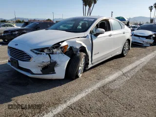 2019 Ford Fusion Hybrid SE with VIN 3FA6P0LU2KR134571, listed as a Copart auction lot 47158143 with 44,674 mi miles. Bid and sale history available at carsss.com. Image 1.