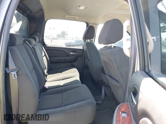 2007 Chevrolet Avalanche 3LT z VIN 3GNFK12327G176420, wystawiony jako IAAI lot #42476613 z przebiegiem Nie podano mil oraz . Historia ofert i sprzedaży dostępna na DreamBid. Obrazek 8.