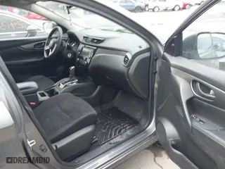 2020 Nissan Rogue Sport SL with VIN JN1BJ1CW8LW644622, listed as a IAAI auction lot 41829132 with 90,234 mi miles. Bid and sale history available at carsss.com. Image 5.