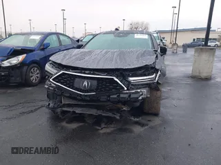2022 Acura TLX Technology with VIN 19UUB5F46NA003037, listed as a IAAI auction lot 41734924 with 25,096 mi miles and . Bid and sale history available at DreamBid. Image 6.