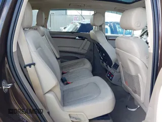 2015 Audi Q7 3.0T S line Prestige with VIN WA1DGAFE1FD017388, listed as a IAAI auction lot 41619900 with 122,420 mi miles. Bid and sale history available at carsss.com. Image 8.
