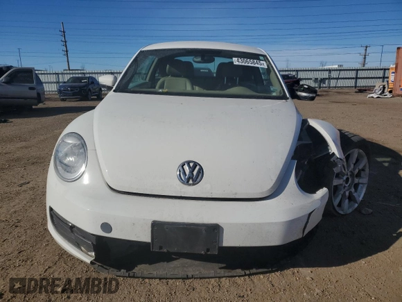 2012 Volkswagen Beetle 2.5L w/Sound/Nav PZEV with VIN 3VWJP7AT4CM657836, listed as a Copart auction lot 43065845 with 96,854 mi miles and Salvage Title. Bid and sale history available at DreamBid. Image 5.
