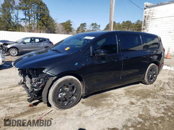 2023 Chrysler Pacifica Hybrid Limited with VIN 2C4RC1S77PR501630, listed as a Copart auction lot 46143825 with 39,419 mi miles and Salvage title. Bid and sale history available at DreamBid. Image 1.
