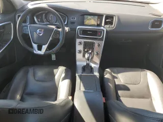 2017 Volvo V60 Premier with VIN YV140MEK8H1371796, listed as a Copart auction lot 80654044 with 85,572 mi miles and Salvage Title. Bid and sale history available at carsss.com. Image 8.