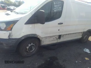 2016 Ford Transit Cargo z VIN 1FTYE1YMXGKA16724, wystawiony jako IAAI lot #40341511 z przebiegiem 188 118 mil mil oraz . Historia ofert i sprzedaży dostępna na DreamBid. Obrazek 18.
