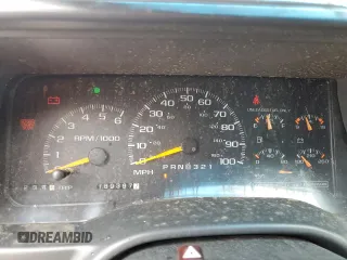 1999 GMC Yukon with VIN 1GKEK13R5XJ768856, listed as a Copart auction lot 67579134 with 189,397 mi miles and Salvage Title. Bid and sale history available at carsss.com. Image 9.