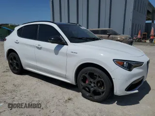2022 Alfa Romeo Stelvio Veloce z VIN ZASPAKBN1N7D37198, wystawiony jako Copart lot #57309105 z przebiegiem 41 515 mil mil oraz Szkoda całkowita • Salvage title. Historia ofert i sprzedaży dostępna na DreamBid. Obrazek 4.