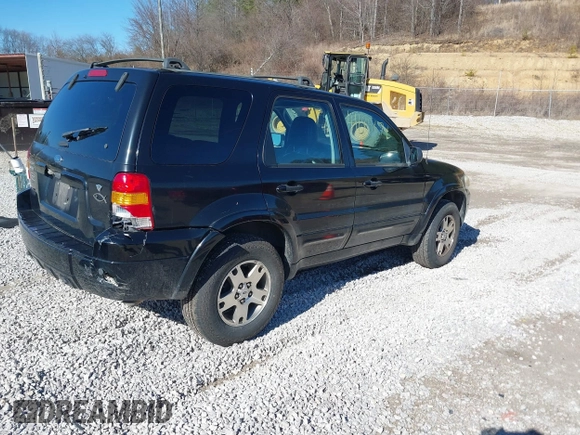 2005 Ford Escape Limited with VIN 1FMCU04155KE23314, listed as a IAAI auction lot 41685671 with 265,731 mi miles and . Bid and sale history available at DreamBid. Image 4.