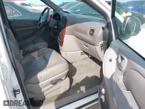 2001 Dodge Grand Caravan with VIN 2B4GT54L51R297228, listed as a IAAI auction lot 41764303 with 186,482 mi miles and . Bid and sale history available at DreamBid. Image 5.