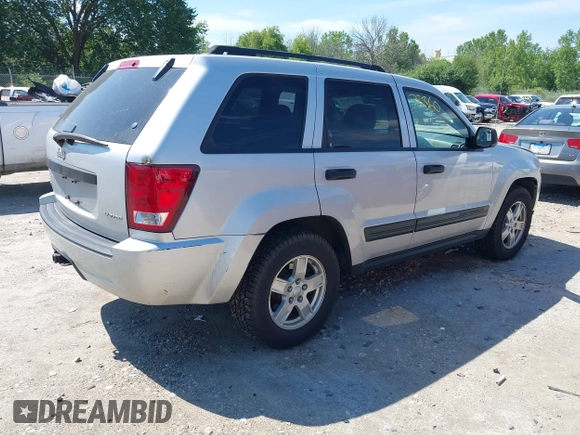 2005 Jeep Grand Cherokee Laredo with VIN 1J4GR48K95C651483, listed as a IAAI auction lot 42678360 with 114,674 mi miles and . Bid and sale history available at DreamBid. Image 4.
