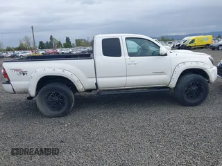 2010 Toyota Tacoma PreRunner with VIN 5TETU4GN0AZ697035, listed as a IAAI auction lot 41976215 with 231,757 mi miles and . Bid and sale history available at DreamBid. Image 13.