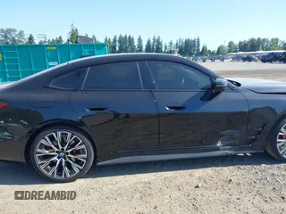 2022 BMW 4 Series M440i xDrive z VIN WBA13AW02NFL97513, wystawiony jako IAAI lot #42385642 z przebiegiem 33 827 mil mil oraz . Historia ofert i sprzedaży dostępna na DreamBid. Obrazek 14.