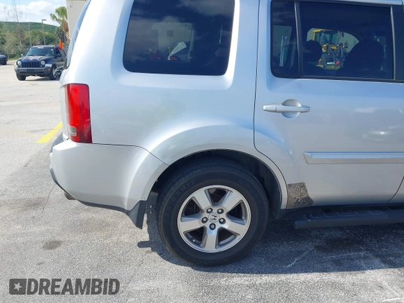 2010 Honda Pilot EX with VIN 5FNYF3H43AB020482, listed as a IAAI auction lot 42077230 with 229,418 mi miles and . Bid and sale history available at carsss.com. Image 6.