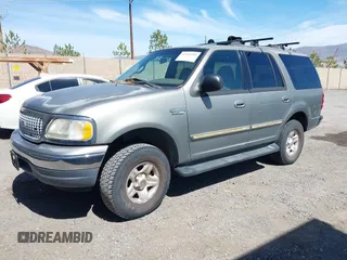 1999 Ford Expedition XLT z VIN 1FMPU18L3XLB91778, wystawiony jako IAAI lot #42266991 z przebiegiem Nie podano mil oraz . Historia ofert i sprzedaży dostępna na DreamBid. Obrazek 2.