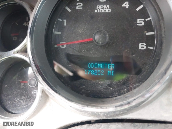 2007 Chevrolet Silverado 1500 LT w/1LT with VIN 1GCEC19J27Z529776, listed as a IAAI auction lot 42041689 with 178,252 mi miles. Bid and sale history available at carsss.com. Image 15.