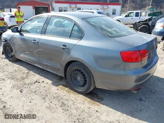 2014 Volkswagen Jetta Sedan S with VIN 3VW2K7AJ6EM257149, listed as a IAAI auction lot 41786491 with 139,555 mi miles. Bid and sale history available at carsss.com. Image 3.