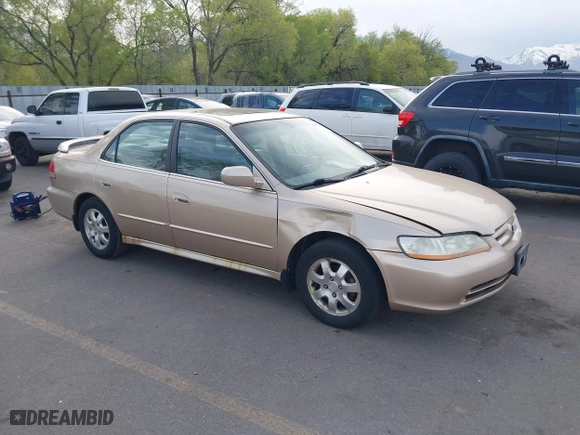 2002 Honda Accord Sdn EX with VIN 1HGCG56602A058660, listed as a IAAI auction lot 42117269 with 179,405 mi miles. Bid and sale history available at carsss.com. Image 1.