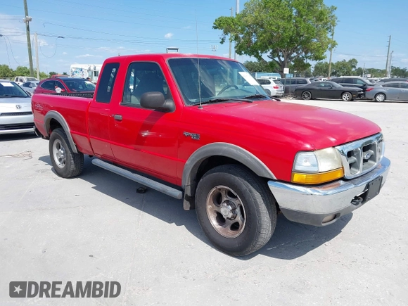 2000 Ford Ranger XLT with VIN 1FTZR15X0YPB39850, listed as a IAAI auction lot 42191165 with 170,881 mi miles. Bid and sale history available at carsss.com. Image 1.