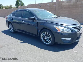 2015 Nissan Altima 2.5 with VIN 1N4AL3AP8FC271880, listed as a IAAI auction lot 41838046 with 144,805 mi miles. Bid and sale history available at carsss.com. Image 1.