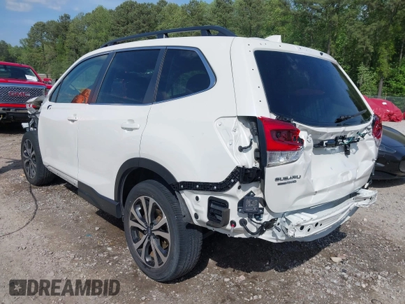 2022 Subaru Forester Limited with VIN JF2SKAPC3NH435825, listed as a IAAI auction lot 42080762 with 43,682 mi miles and . Bid and sale history available at DreamBid. Image 3.