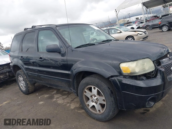 2005 Ford Escape Limited z VIN 1FMYU04155KC05430, wystawiony jako IAAI lot #41784958 z przebiegiem 190 822 mil mil oraz . Historia ofert i sprzedaży dostępna na DreamBid. Obrazek 13.