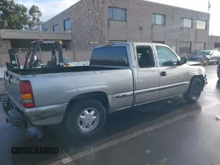 2000 GMC Sierra 1500 SLT with VIN 1GTEC19T6YZ167647, listed as a IAAI auction lot 41097210 with Not Provided miles and . Bid and sale history available at carsss.com. Image 4.