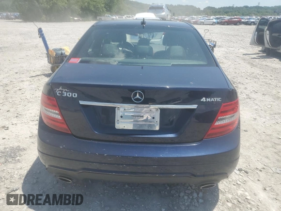 2012 Mercedes-Benz C 300 Sport z VIN WDDGF8BB5CR212988, wystawiony jako Copart lot #62689835 z przebiegiem 94 782 mil mil oraz Szkoda całkowita • Salvage title. Historia ofert i sprzedaży dostępna na DreamBid. Obrazek 6.