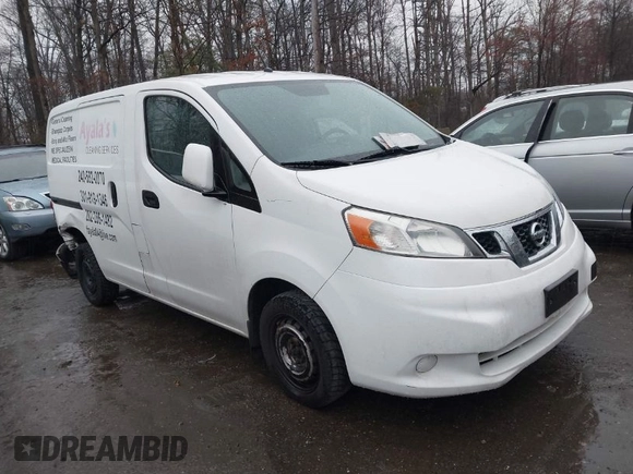 2015 Nissan NV200 SV with VIN 3N6CM0KN6FK713784, listed as a IAAI auction lot 41834734 with 190,056 mi miles. Bid and sale history available at carsss.com. Image 1.
