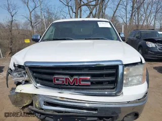 2011 GMC Sierra 1500 SLE with VIN 3GTP2VE37BG335439, listed as a IAAI auction lot 41787014 with 177,671 mi miles. Bid and sale history available at carsss.com. Image 12.
