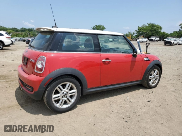 2013 MINI Hardtop S with VIN WMWSV3C59DT479278, listed as a Copart auction lot 60031535 with 82,166 mi miles and Salvage title. Bid and sale history available at DreamBid. Image 3.
