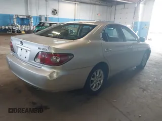 2002 Lexus ES 300 with VIN JTHBF30G425035697, listed as a IAAI auction lot 42588600 with 140,660 mi miles and . Bid and sale history available at DreamBid. Image 4.