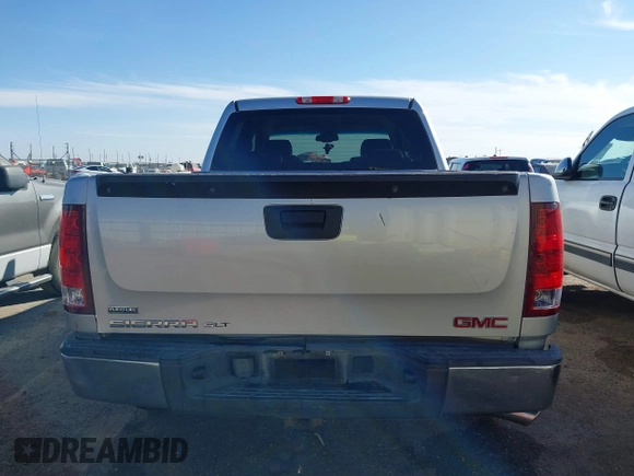 2011 GMC Sierra 1500 SLT with VIN 3GTP2WE36BG100648, listed as a IAAI auction lot 41638421 with 291,205 mi miles and . Bid and sale history available at DreamBid. Image 16.