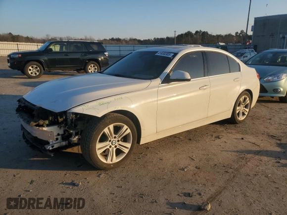 2018 BMW 3 Series 330i z VIN WBA8B9G56JNU97771, wystawiony jako Copart lot #54126505 z przebiegiem 71 545 mil mil oraz Szkoda całkowita • Salvage title. Historia ofert i sprzedaży dostępna na DreamBid. Obrazek 1.