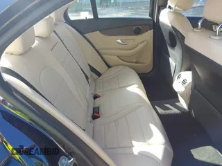 2020 Mercedes-Benz C 300 z VIN WDDWF8EB9LR561644, wystawiony jako IAAI lot #42129327 z przebiegiem 31 033 mil mil oraz . Historia ofert i sprzedaży dostępna na DreamBid. Obrazek 8.