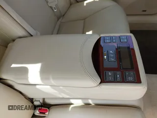 2012 Lexus LS 460 L z VIN JTHDL1EF8C5004721, wystawiony jako IAAI lot #42015933 z przebiegiem 155 540 mil mil oraz . Historia ofert i sprzedaży dostępna na DreamBid. Obrazek 12.