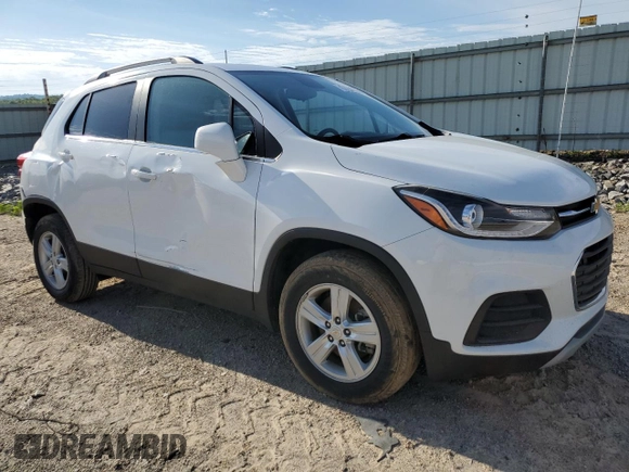 2020 Chevrolet Trax LT z VIN KL7CJLSB5LB321922, wystawiony jako Copart lot #56070755 z przebiegiem 69 181 mil mil oraz Czysty tytuł • Clean title. Historia ofert i sprzedaży dostępna na DreamBid. Obrazek 4.