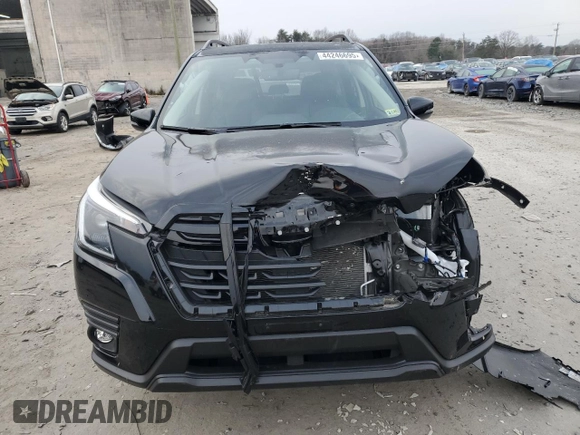 2024 Subaru Forester Limited with VIN JF2SKALC6RH483816, listed as a Copart auction lot 44246695 with 17,944 mi miles and Salvage Title. Bid and sale history available at carsss.com. Image 5.