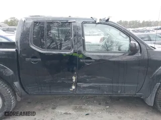 2015 Nissan Frontier SV with VIN 1N6AD0EV1FN766745, listed as a IAAI auction lot 41553521 with 107,919 mi miles. Bid and sale history available at carsss.com. Image 6.