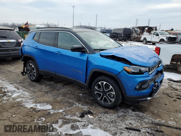 2024 Jeep Compass Limited with VIN 3C4NJDCN7RT602461, listed as a Copart auction lot 44911585 with 14,727 mi miles and Salvage Title. Bid and sale history available at carsss.com. Image 4.