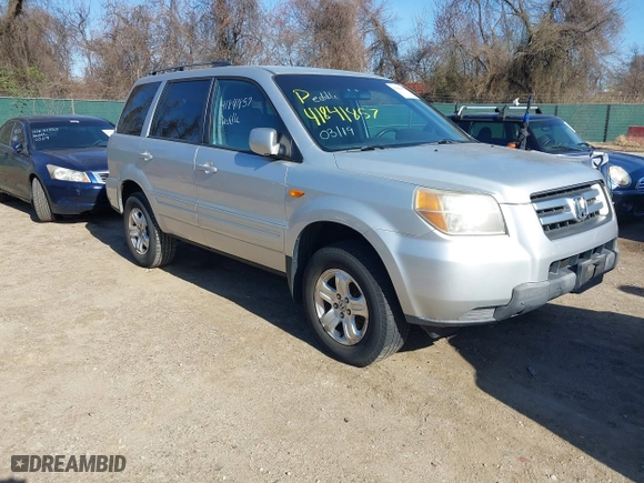 2008 Honda Pilot VP with VIN 5FNYF28208B011970, listed as a IAAI auction lot 41841857 with 174,513 mi miles. Bid and sale history available at carsss.com. Image 1.