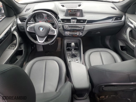 2017 BMW X1 xDrive28i with VIN WBXHT3C31H5F85452, listed as a Copart auction lot 50351125 with 61,954 mi miles and Salvage Title. Bid and sale history available at carsss.com. Image 8.