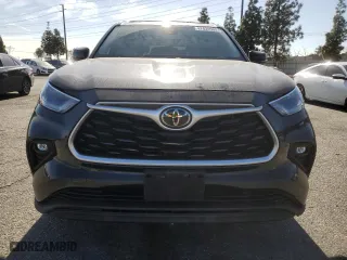 2021 Toyota Highlander XLE with VIN 5TDHZRAH0MS047954, listed as a Copart auction lot 47434505 with 59,728 mi miles and Salvage Title. Bid and sale history available at carsss.com. Image 5.