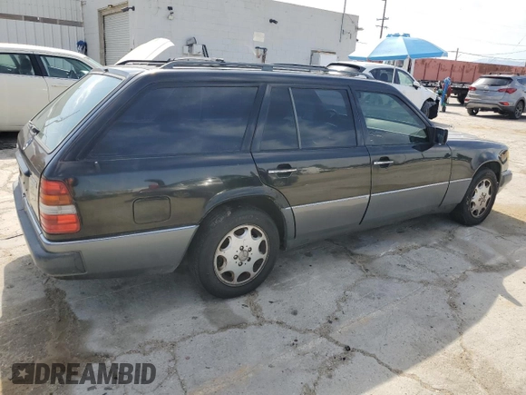 1987 Mercedes-Benz 300 with VIN WDBEB93D1HF041635, listed as a Copart auction lot 53718845 with 285,625 mi miles and Clean Title. Bid and sale history available at DreamBid. Image 3.